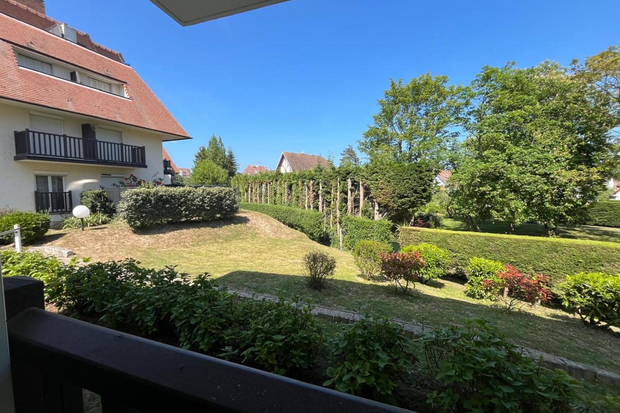 37M With Terrace And Garden Near The Sea Apartment Cabourg Luaran gambar